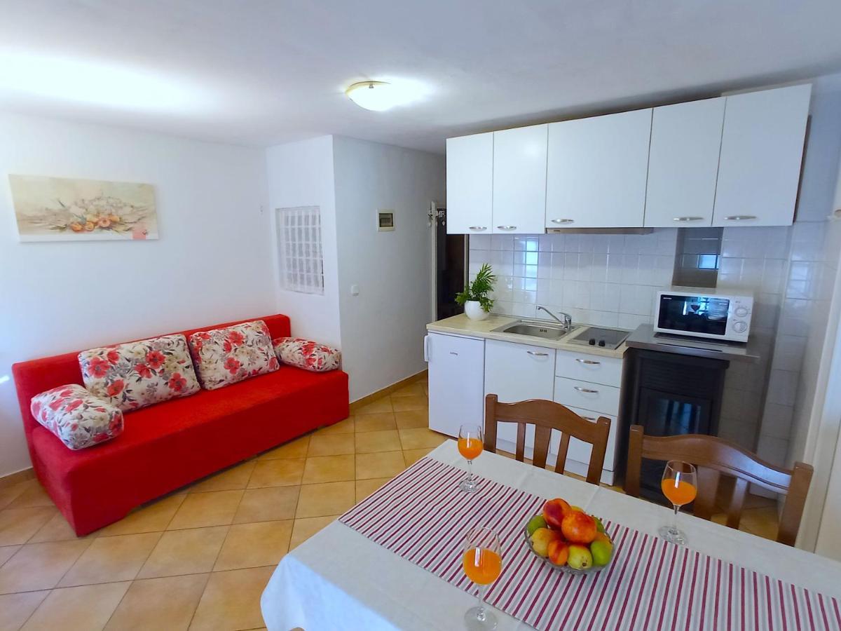 Old Town Vrsar, Apartments Danica & Zoran Экстерьер фото